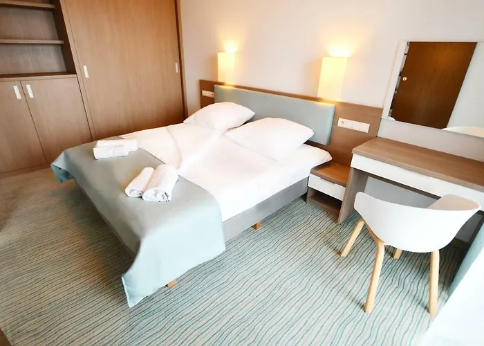 מלון Baltic Plaza קולובז'ג