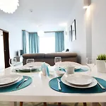 Baltic Plaza מלון קולובז'ג