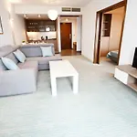 מלון Baltic Plaza *