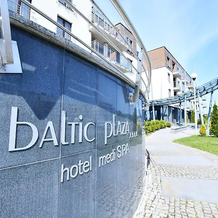 Baltic Plaza מלון קולובז'ג